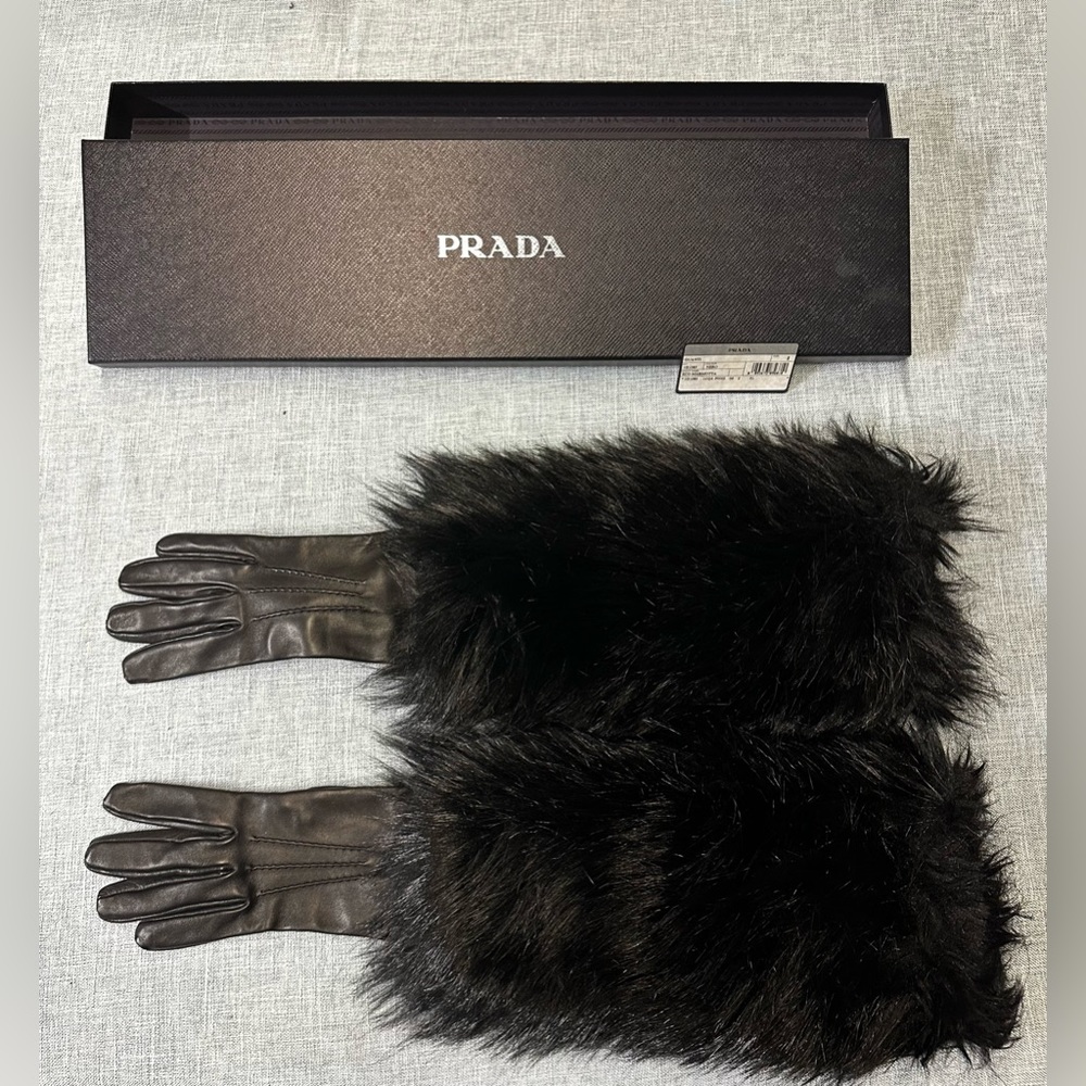 NWT PRADA Calf Leather & Faux Fur Lined Black Long Gloves